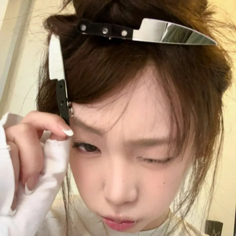 1/6Pcs Creative Knife Hair Clips for Women Funny Punk Gothic Bangs Side Hairpins Weird Knife Headwear Cosplay Hair Accessories
